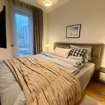 Cozy In Kaupmehe With Big Terrace * 塔林